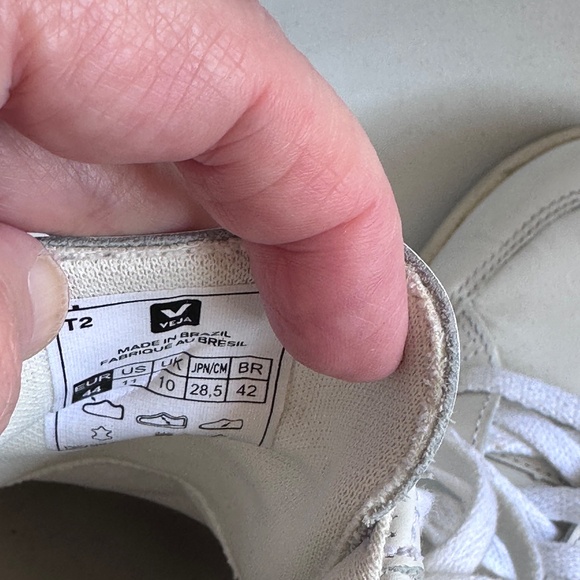 Veja V-12 Leather Low Sneakers in Extra White, Marsala, and Nautico - Picture 6 of 6